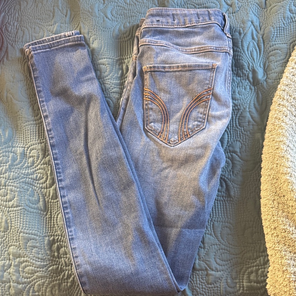 Hollister Women's Light Blue Skinny Jeans (3R)